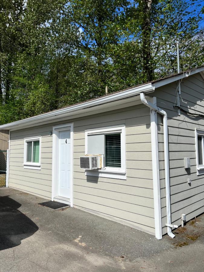 Lake Errock Motel Harrison Mills Bagian luar foto